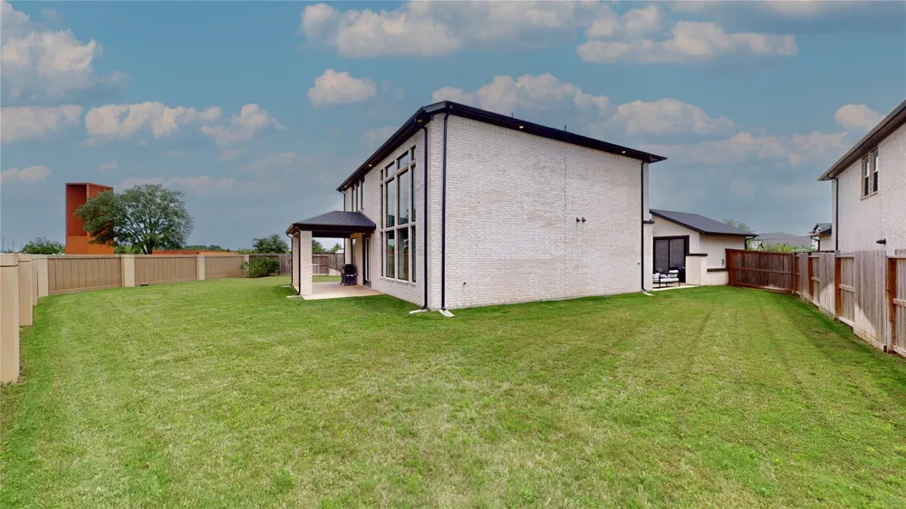 31727 Splitting Willow Way Fulshear, TX 77441