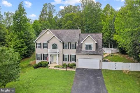 29 MAPLEWOOD DRIVE