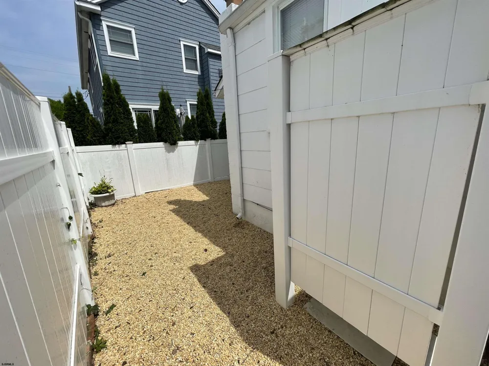 120 N Monroe Ave Margate, NJ 08402