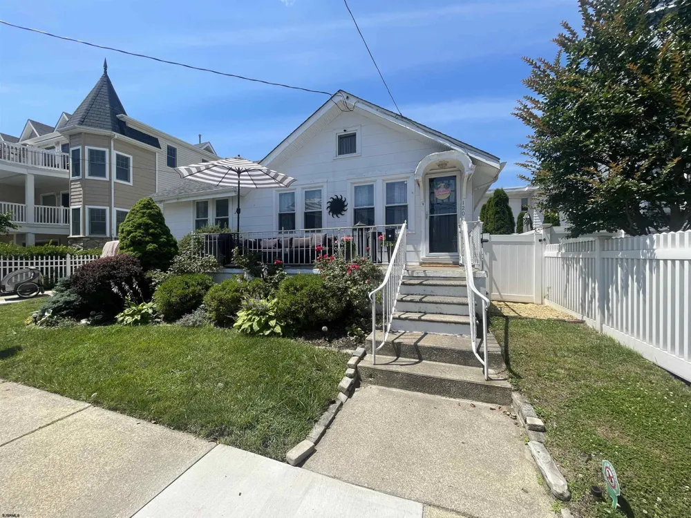 120 N Monroe Ave Margate, NJ 08402