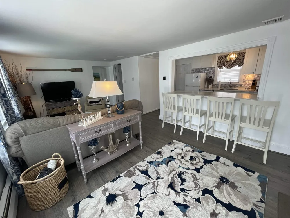 120 N Monroe Ave Margate, NJ 08402