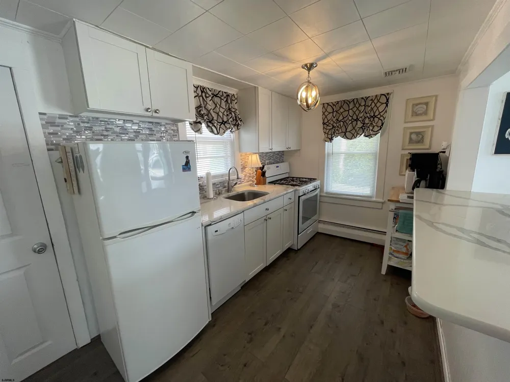 120 N Monroe Ave Margate, NJ 08402