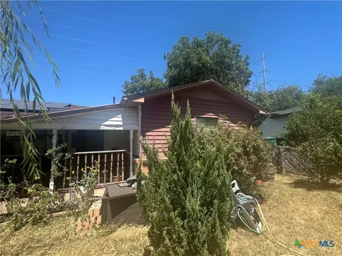 903 Chalk Street