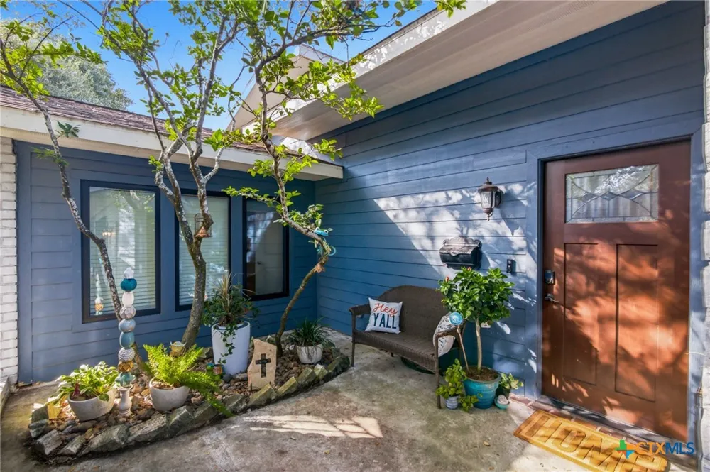 413 Salisbury Lane Victoria, TX 77904