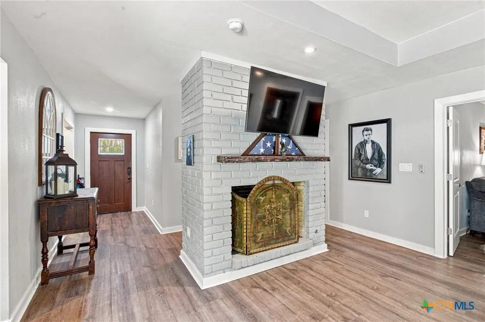 413 Salisbury Lane Victoria, TX 77904