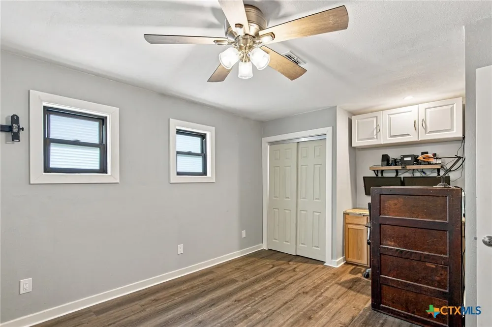 413 Salisbury Lane Victoria, TX 77904