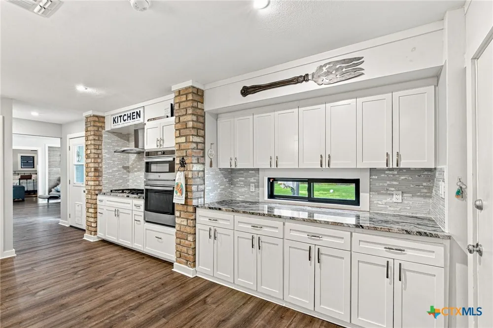 413 Salisbury Lane Victoria, TX 77904