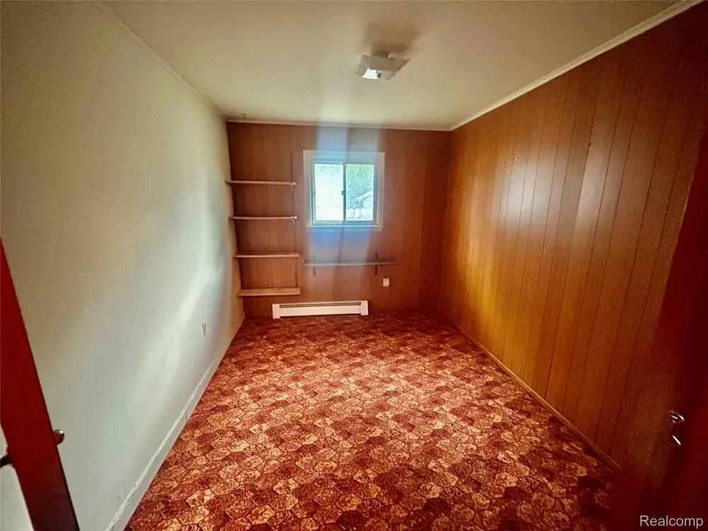 1005 Jackson Street Lapeer City, MI 48446