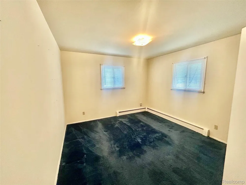 1005 Jackson Street Lapeer City, MI 48446