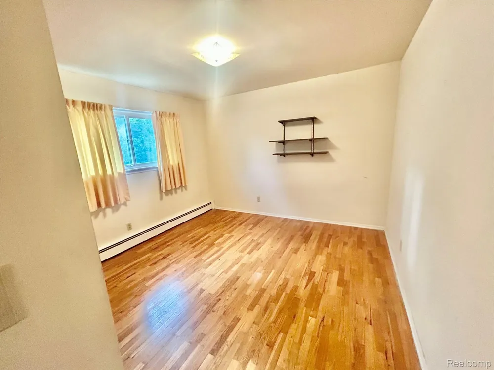 1005 Jackson Street Lapeer City, MI 48446