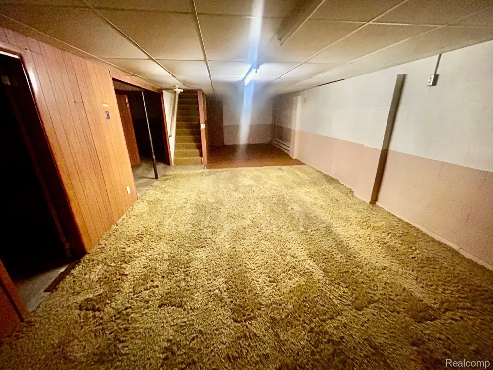 1005 Jackson Street Lapeer City, MI 48446