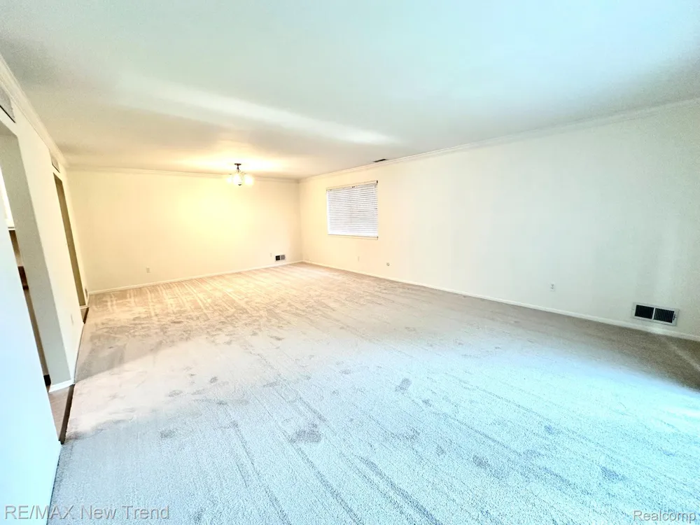 26949 Farmbrook Villa Drive #96 Southfield City, MI 48034