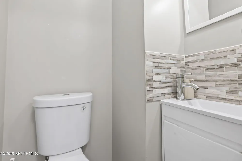 170 Hillside Terrace Irvington, NJ 07111