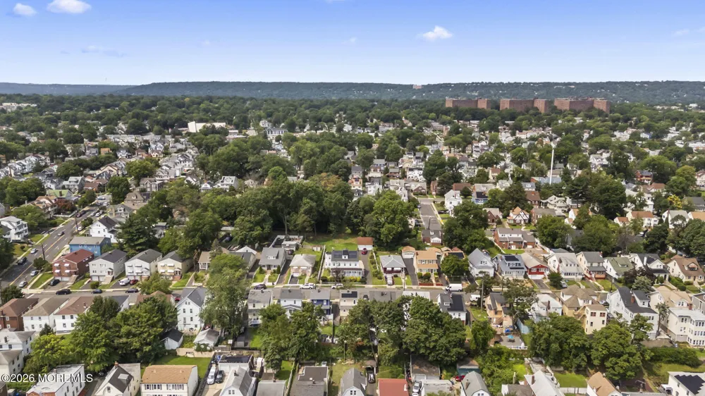 170 Hillside Terrace Irvington, NJ 07111