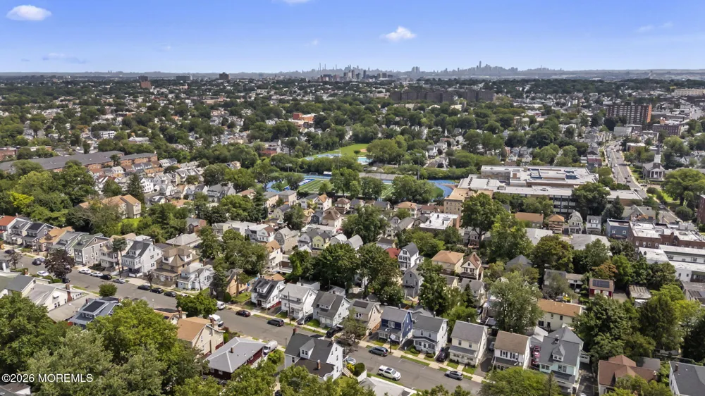 170 Hillside Terrace Irvington, NJ 07111