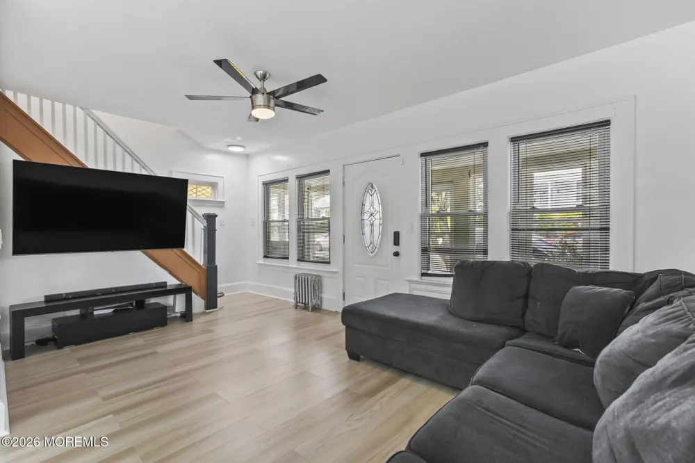 170 Hillside Terrace Irvington, NJ 07111