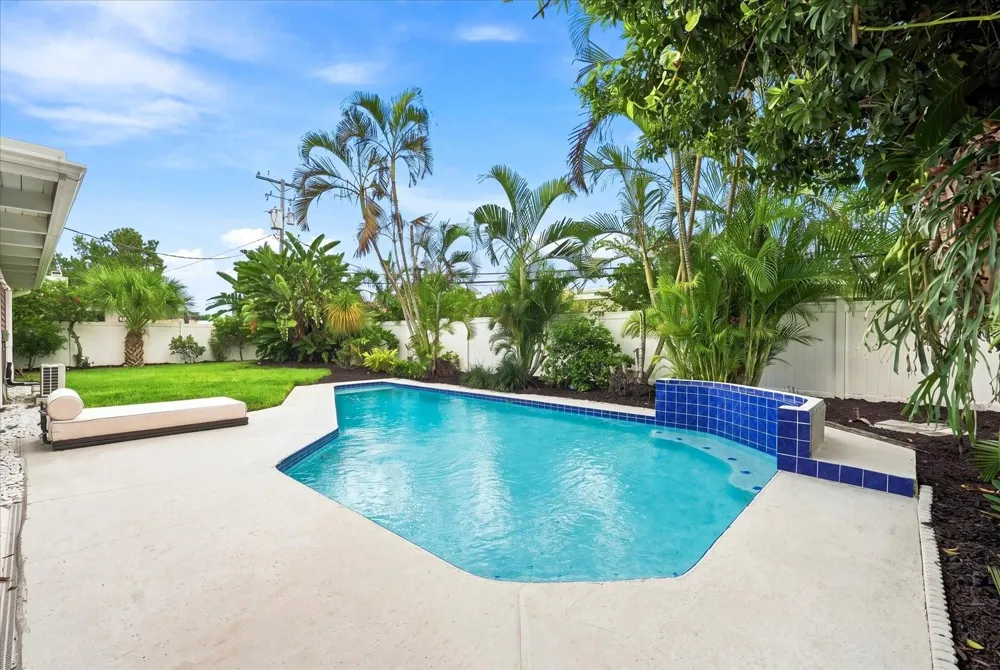 5188 40TH STREET S St Petersburg, FL 33711