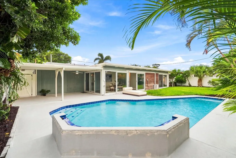 5188 40TH STREET S St Petersburg, FL 33711