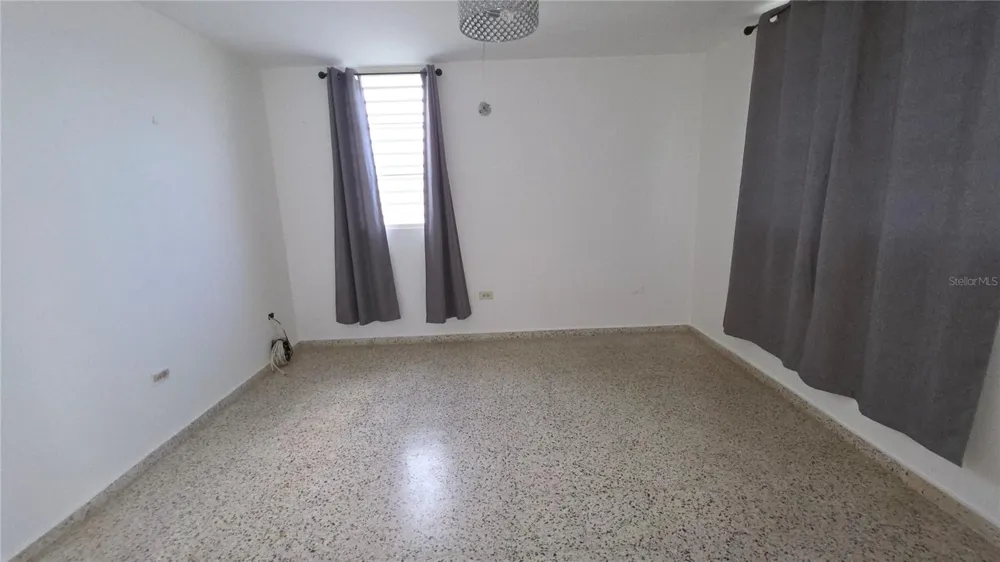 35 URB MONTE VERDE #CC 10 Manati, PR 00674