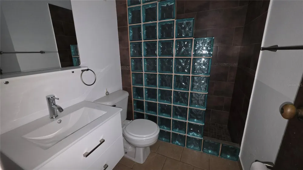 35 URB MONTE VERDE #CC 10 Manati, PR 00674