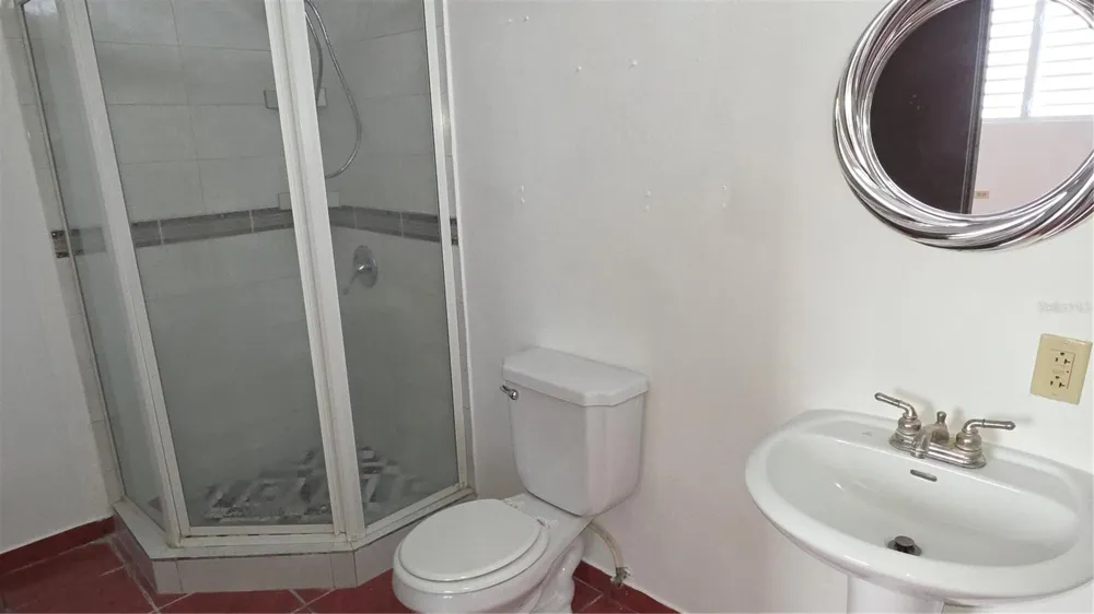 35 URB MONTE VERDE #CC 10 Manati, PR 00674
