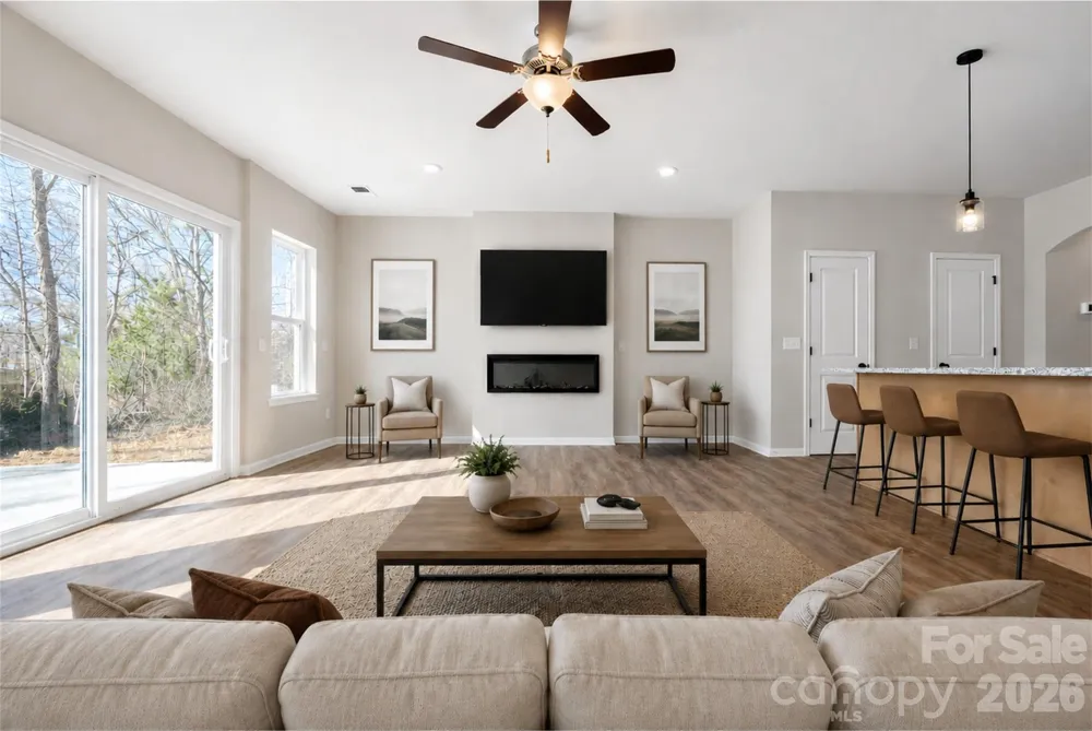 5913 Wallace Avenue Charlotte, NC 28227