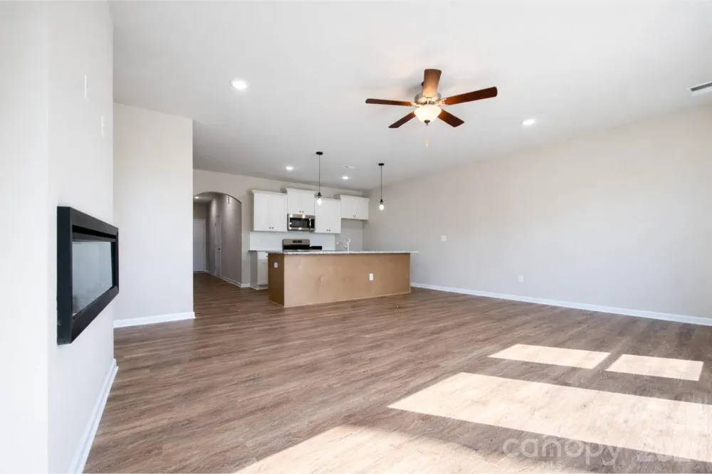 5913 Wallace Avenue Charlotte, NC 28227