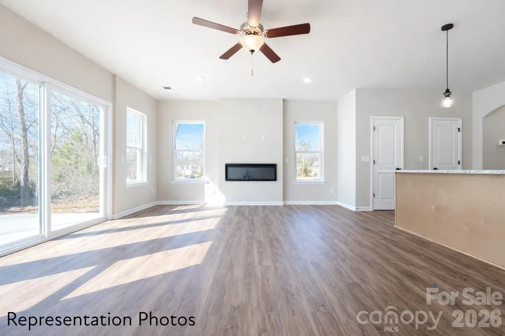 5913 Wallace Avenue Charlotte, NC 28227