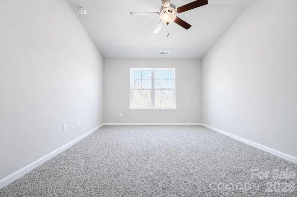 5913 Wallace Avenue Charlotte, NC 28227