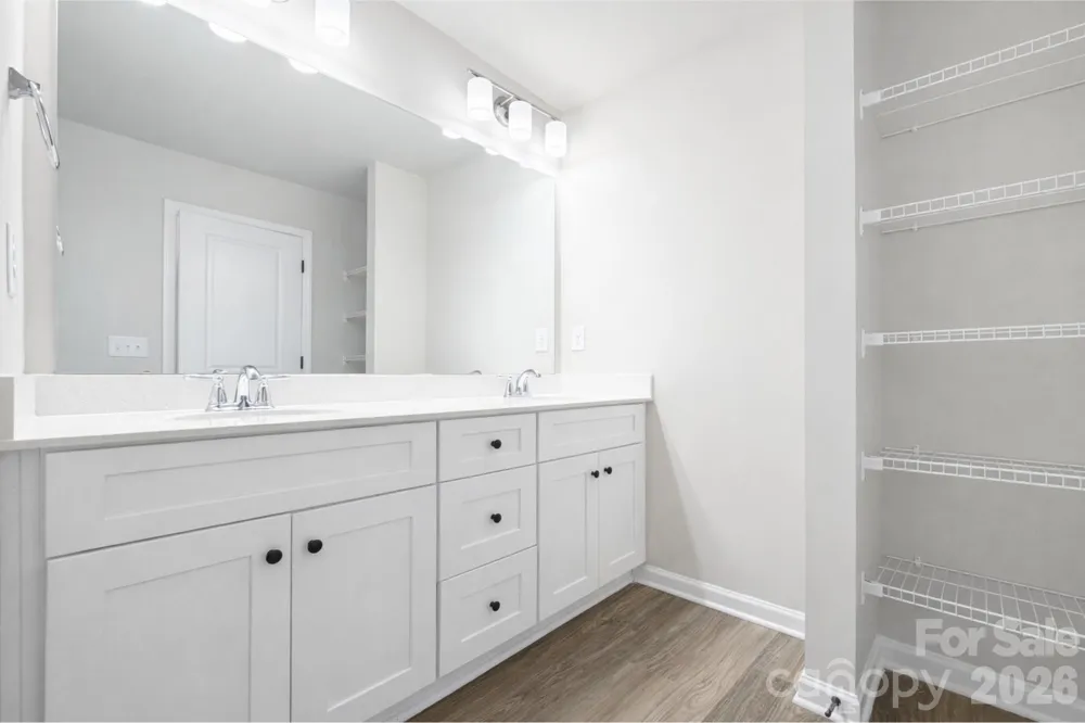 5913 Wallace Avenue Charlotte, NC 28227