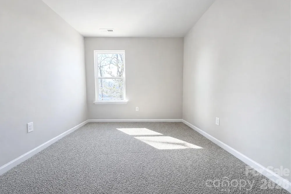 5913 Wallace Avenue Charlotte, NC 28227