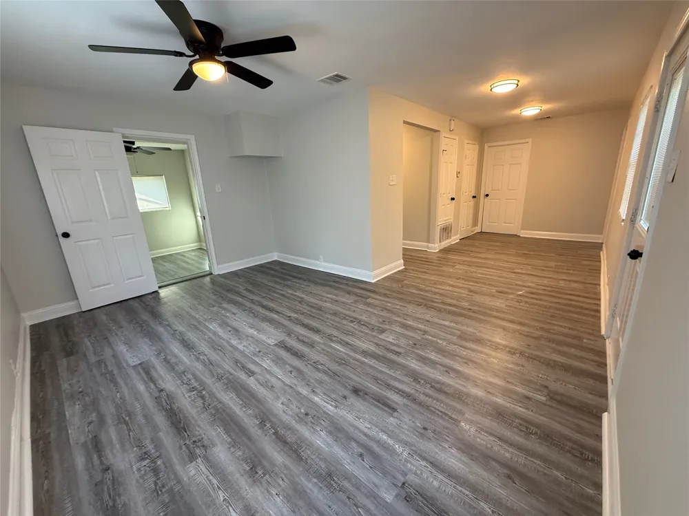 1033 S Hub Street Sherman, TX 75090