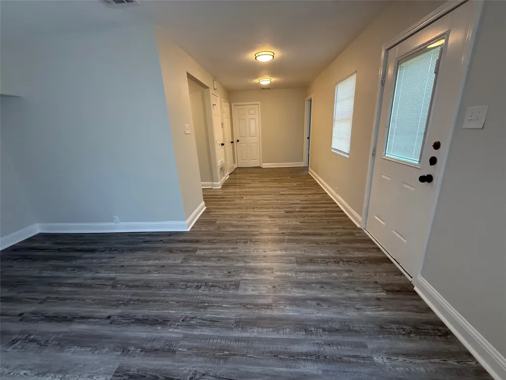 1033 S Hub Street Sherman, TX 75090