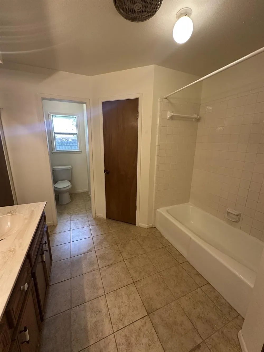 1003 Allison Brenham, TX 77833