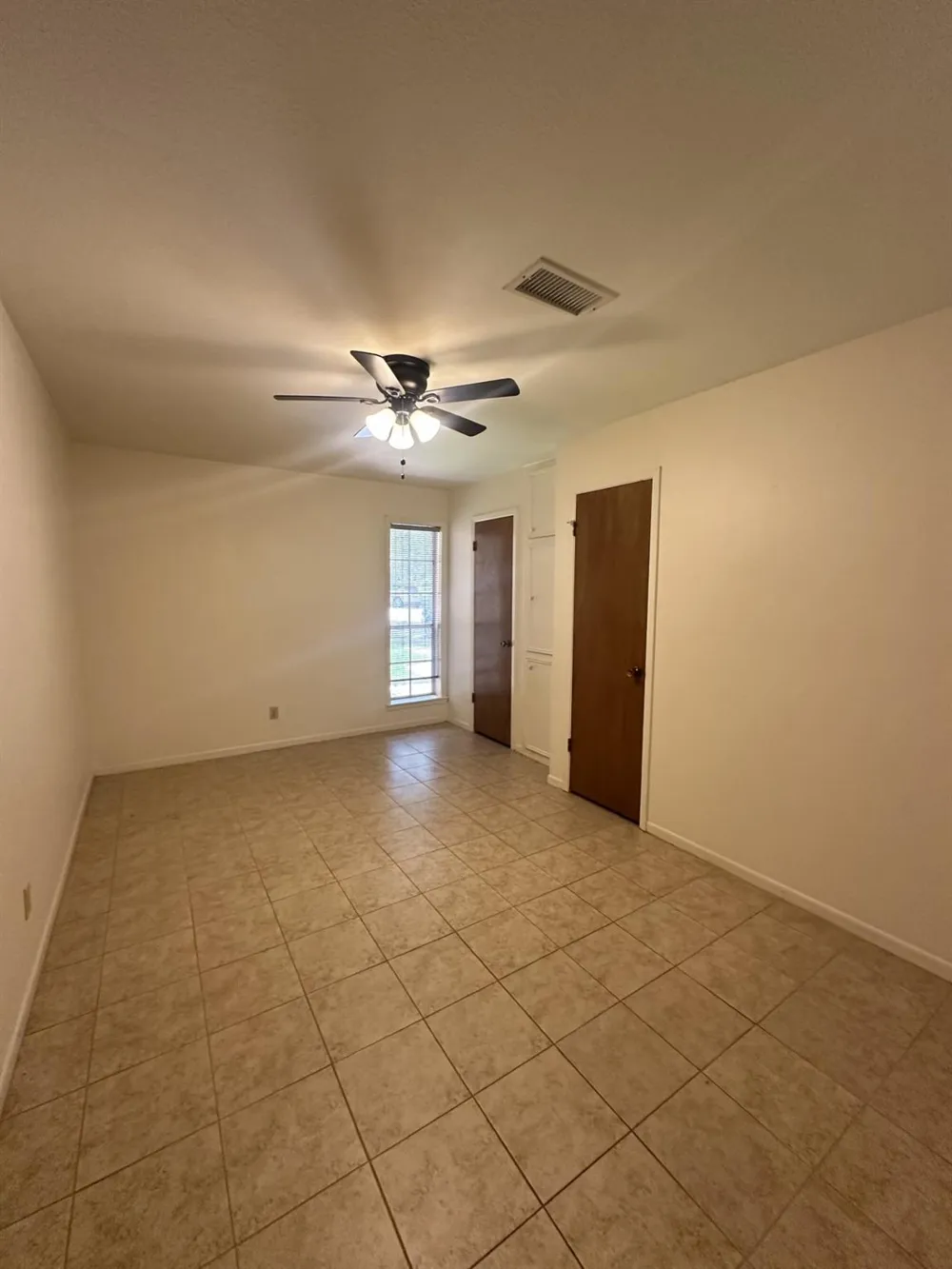 1003 Allison Brenham, TX 77833