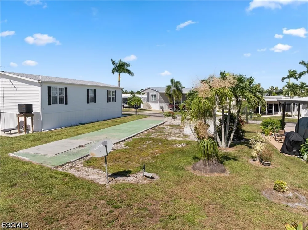 Yorkshire Avenue Fort Myers, FL 33908