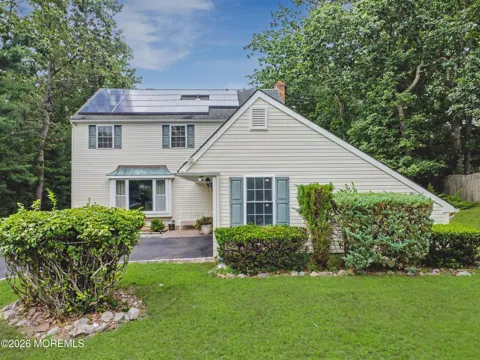 51 Claridge Drive