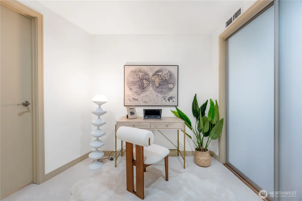 10650 NE 9th Place #723 Bellevue, WA 98004