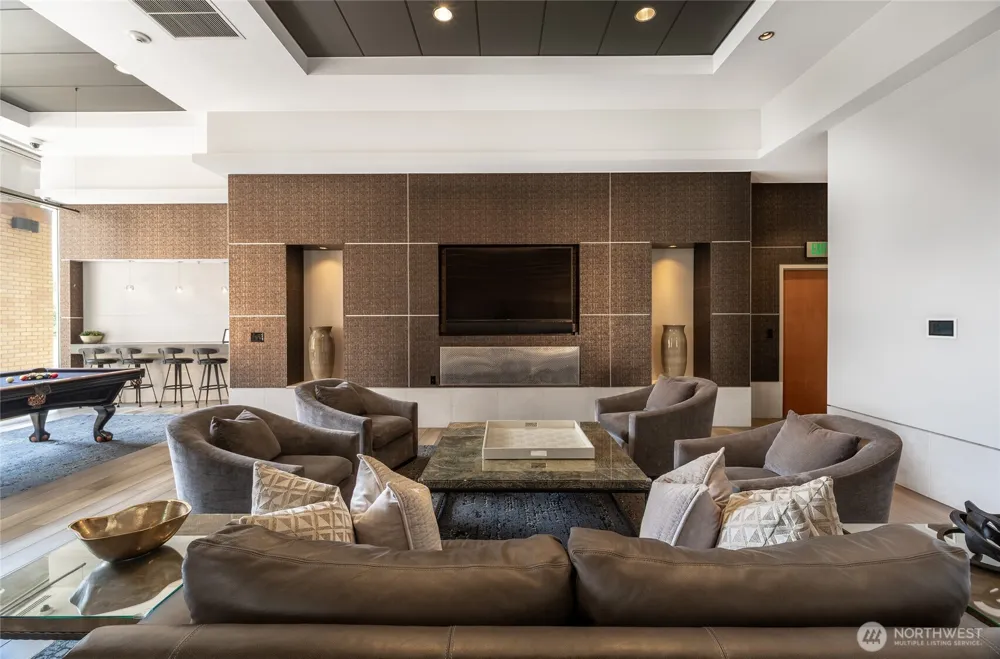 10650 NE 9th Place #723 Bellevue, WA 98004