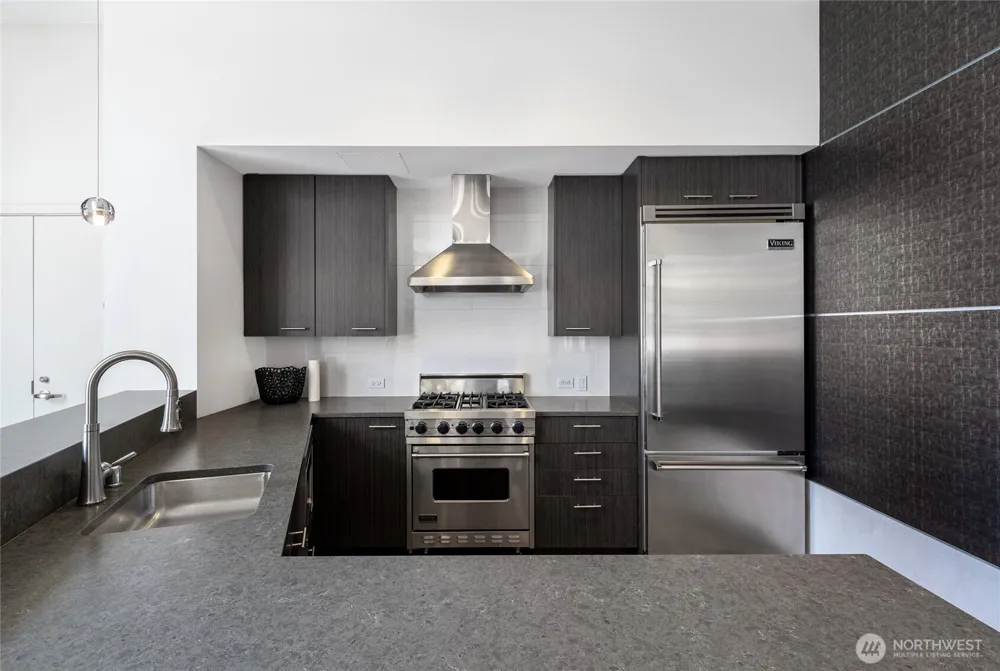 10650 NE 9th Place #723 Bellevue, WA 98004