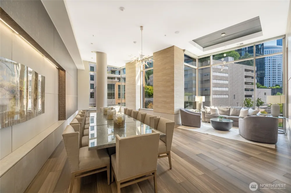 10650 NE 9th Place #723 Bellevue, WA 98004