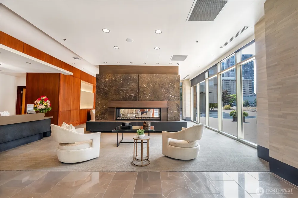 10650 NE 9th Place #723 Bellevue, WA 98004