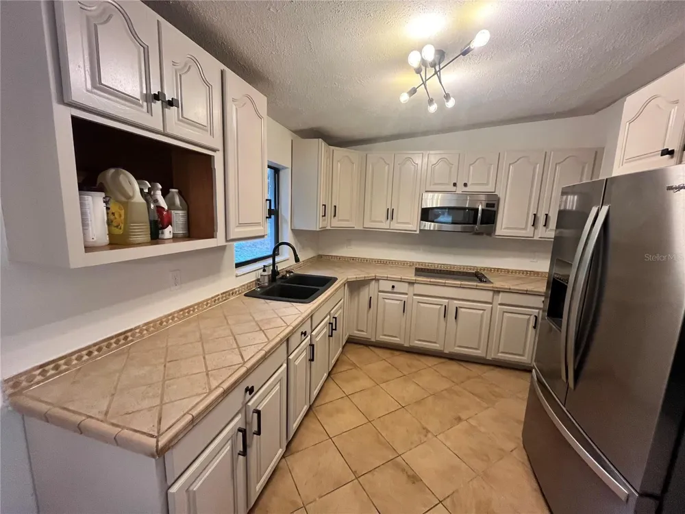 6610 BYWOOD DRIVE Orlando, FL 32810