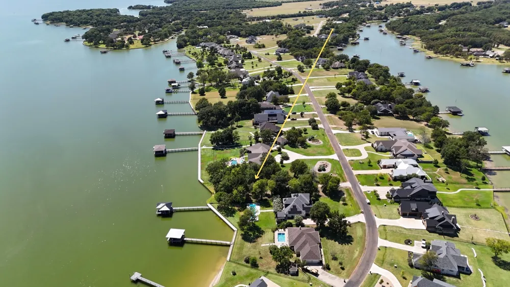 The Shores Drive Corsicana, TX 75109