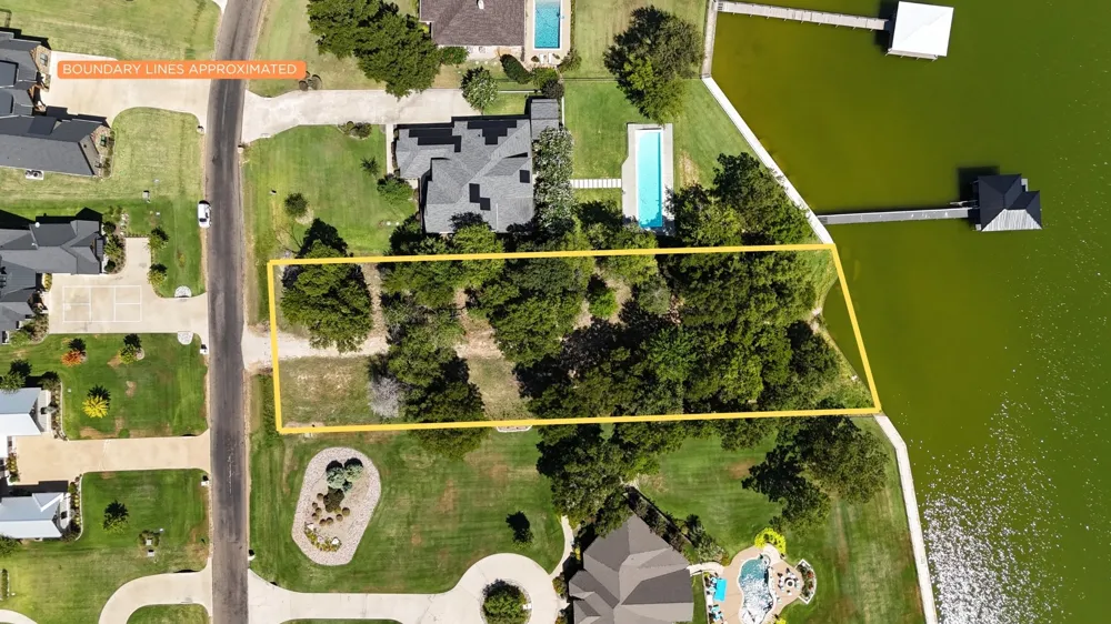 The Shores Drive Corsicana, TX 75109