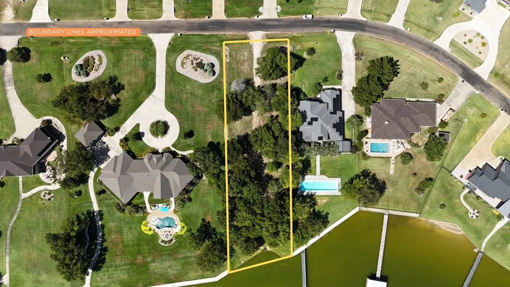 The Shores Drive Corsicana, TX 75109