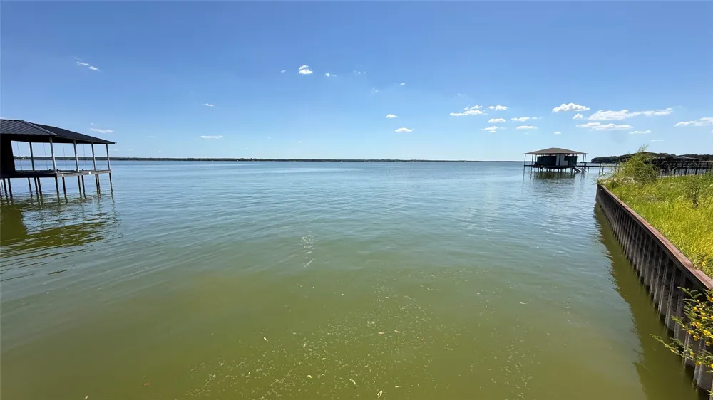 The Shores Drive Corsicana, TX 75109