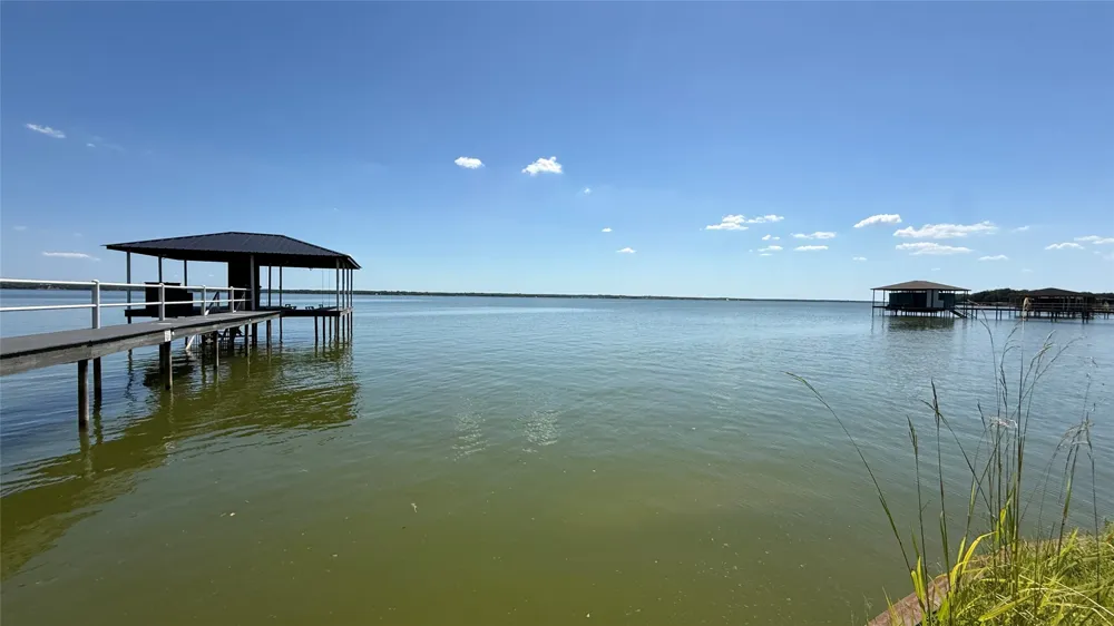 The Shores Drive Corsicana, TX 75109