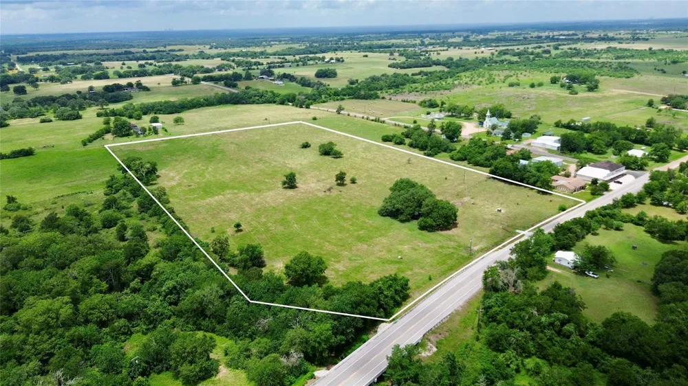 1578 Fm 109 New Ulm, TX 78950