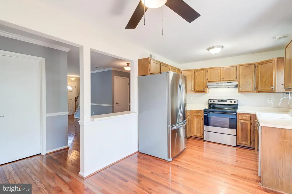 14536 CASTLEFORD COURT Centreville, VA 20121